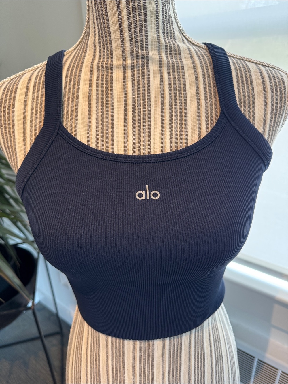 ALO favorite navy tank bra - S